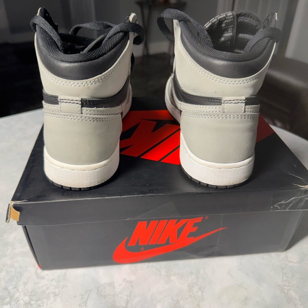 Jordan Shadow 2.0, size 4.5y - Picture 3 of 5